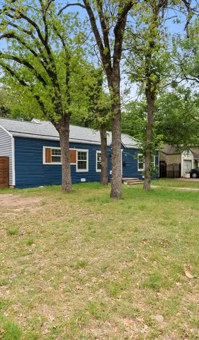 2020 Bluebonnet Drive, Fort Worth TX 76111