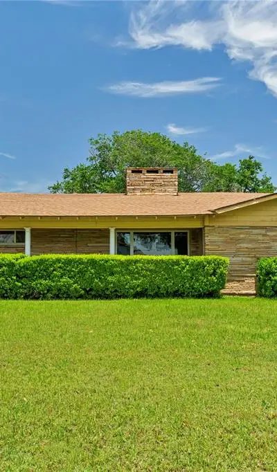5108 Crown Road, Fort Worth TX 76114