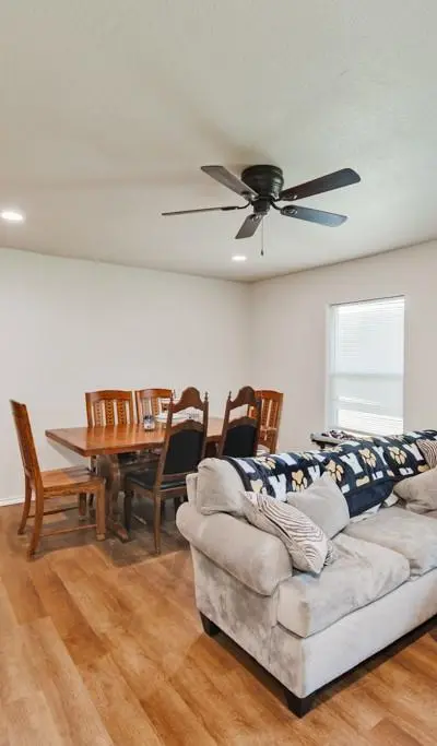 709 W Live Oak Street, Alvord TX 76225 - Photo 3