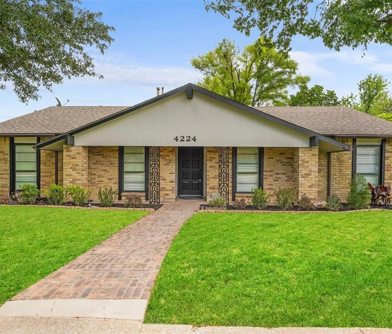 4224 Crestover Drive, Mesquite TX 75150