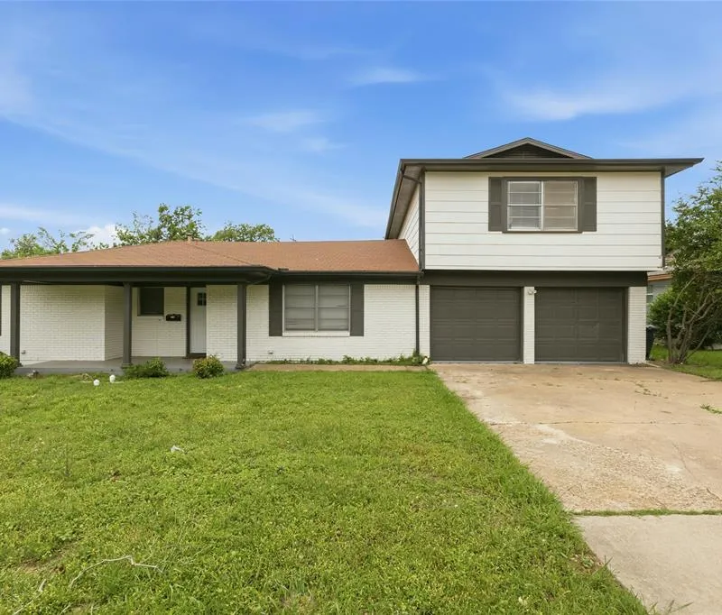 1732 Sheffield Place, Fort Worth TX 76112