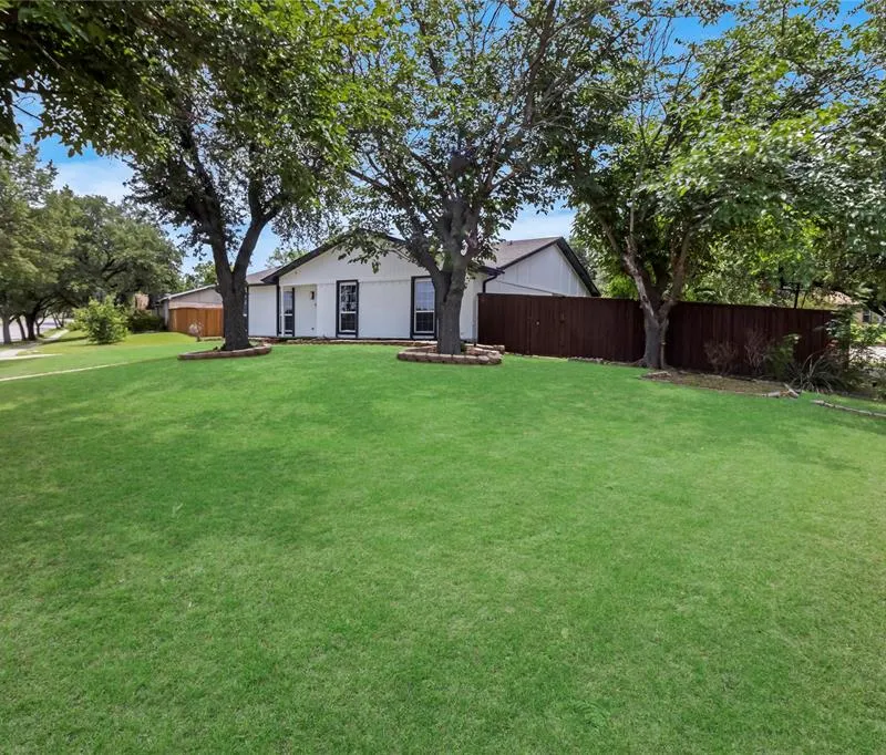 2006 Southern Oaks, Carrollton TX 75007