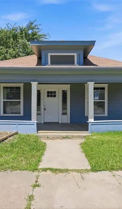 529 E Woodard Street, Denison TX 75021