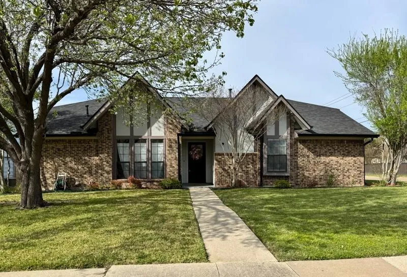 2627 Winterlake Drive, Carrollton TX 75006