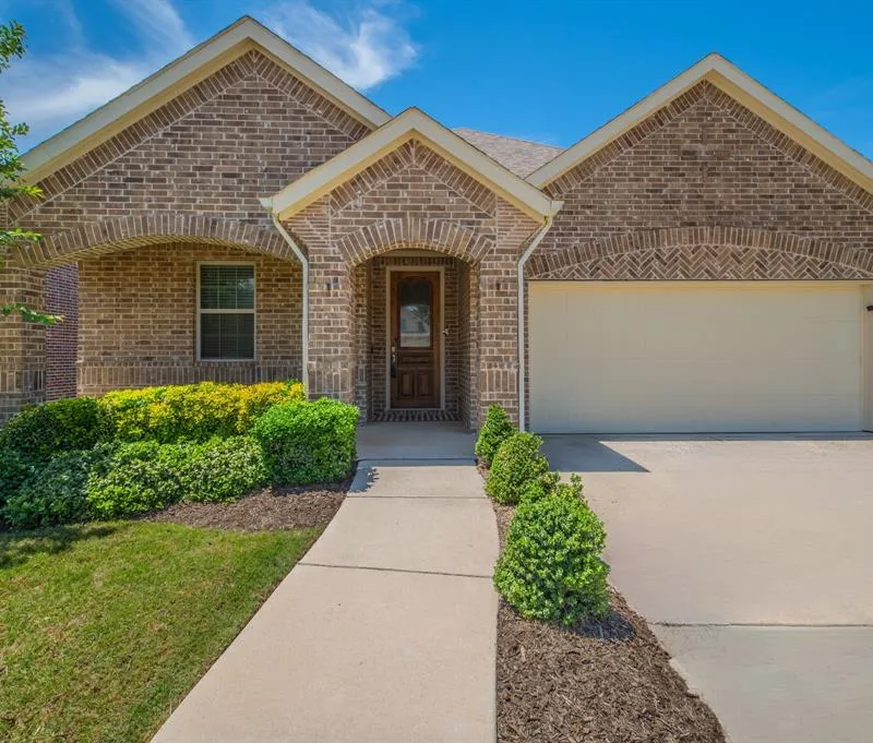 620 Caudle Lane, Savannah TX 76227