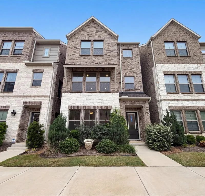 217 Cassandra Court, Euless TX 76040