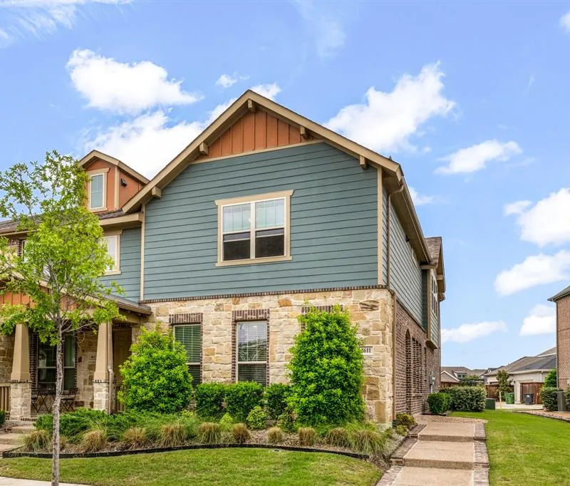 4611 Smokey Quartz Lane, Arlington TX 76005