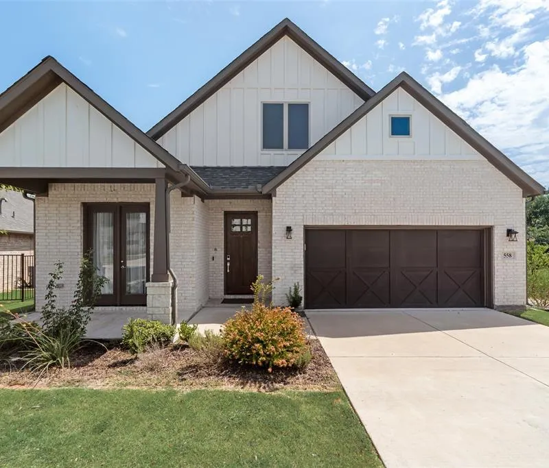 558 Torrey Pines Circle, Heath TX 75032