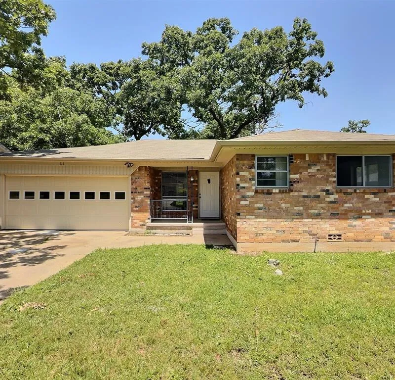 111 Doris Drive, Denison TX 75021