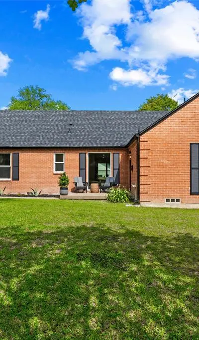 7003 Lindsley Avenue, Dallas TX 75223