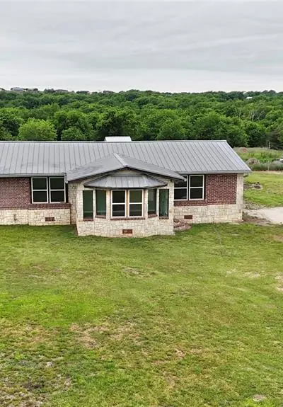 9717 Limestone Court, Joshua TX 76058 - Photo 2