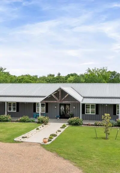 7401 County Road 1204, Cleburne TX 76031 - Photo 2