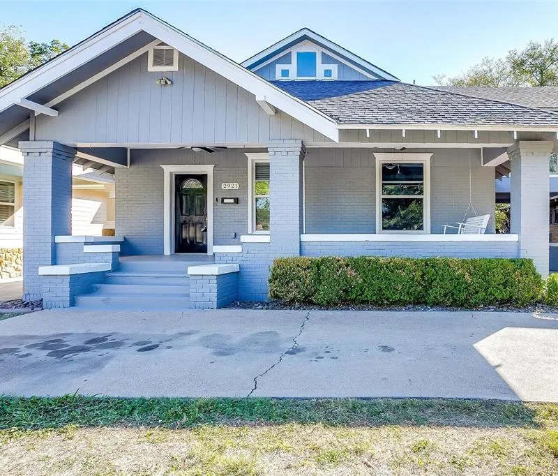 2921 S Jennings Avenue, Fort Worth TX 76110