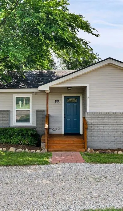 801 W Park Avenue, Weatherford TX 76086