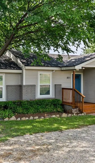 801 W Park Avenue, Weatherford TX 76086 - Photo 3