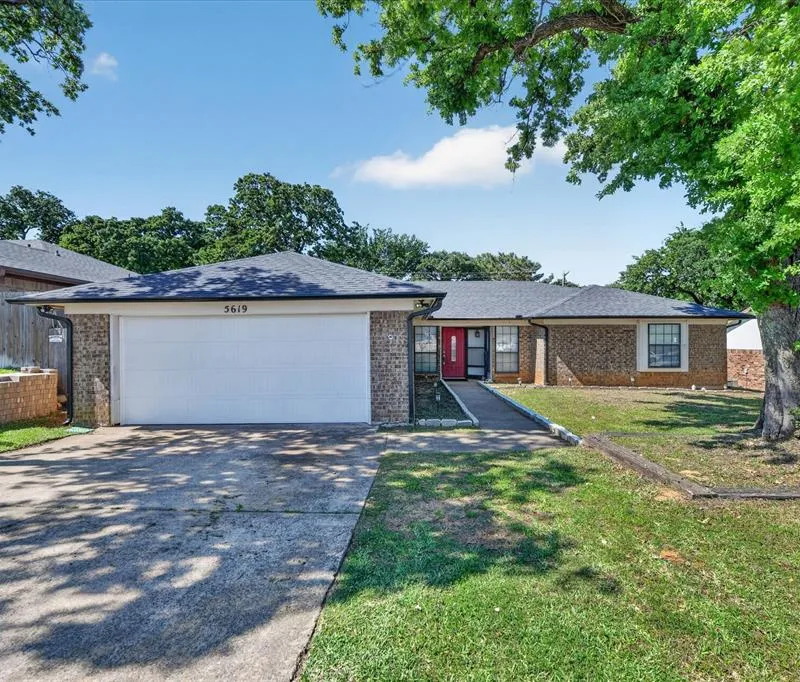 5619 Waterview Drive, Arlington TX 76016