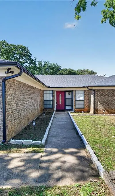 5619 Waterview Drive, Arlington TX 76016 - Photo 4