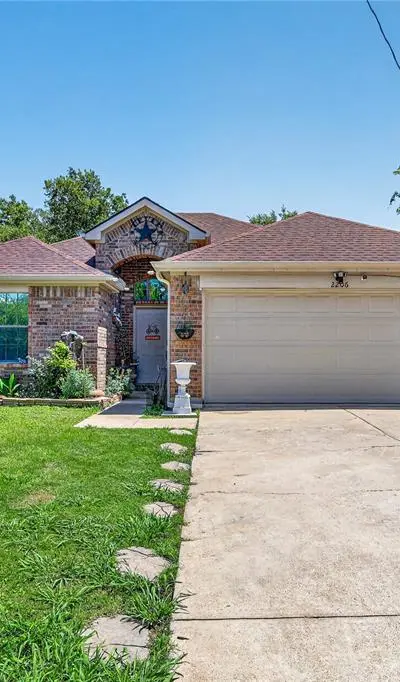 2206 Lapsley Street, Dallas TX 75212