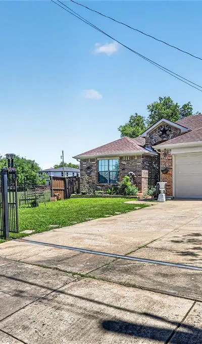 2206 Lapsley Street, Dallas TX 75212 - Photo 3