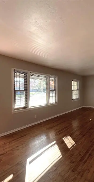 5716 N Wells Circle, Westworth Village TX 76114 - Photo 2