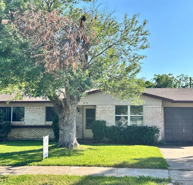 2818 Lowell Drive, Irving TX 75062