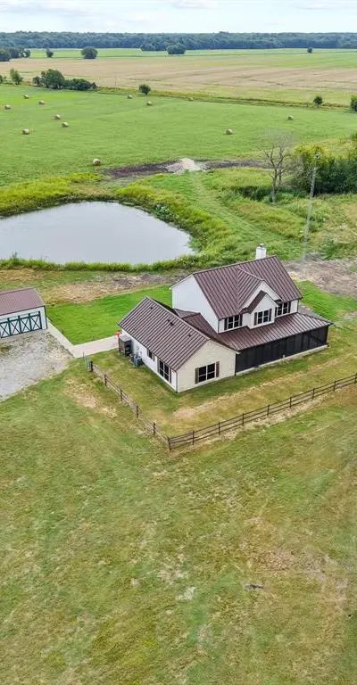 2972 County Road 4826, Wolfe City TX 75496