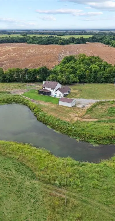 2972 County Road 4826, Wolfe City TX 75496 - Photo 2
