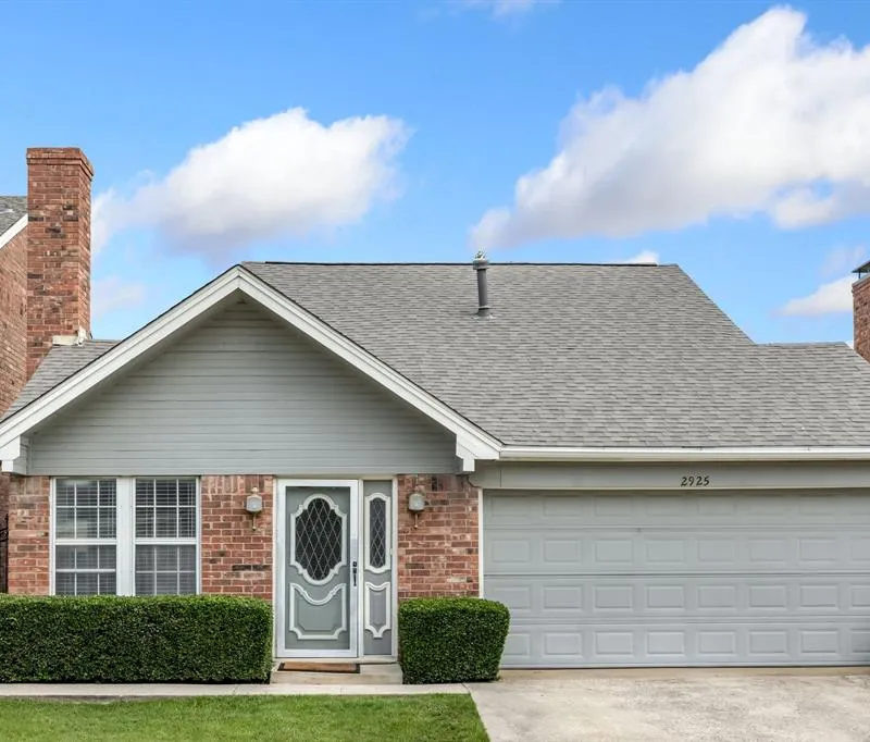 2925 Waterfront Drive, Garland TX 75042