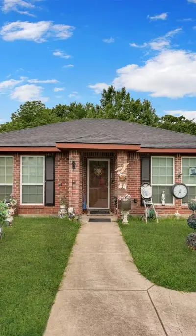 914 Armstrong Road, Seagoville TX 75159