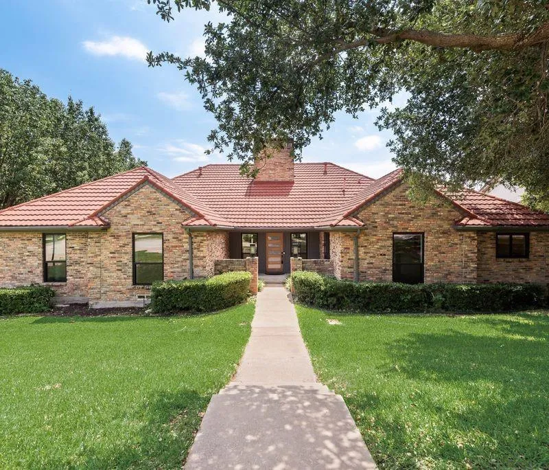 500 Del Rio Court, Irving TX 75062