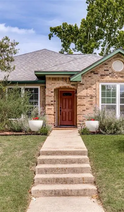 2248 Nob Hill, Carrollton TX 75006