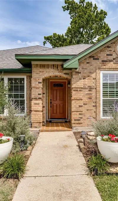 2248 Nob Hill, Carrollton TX 75006 - Photo 2