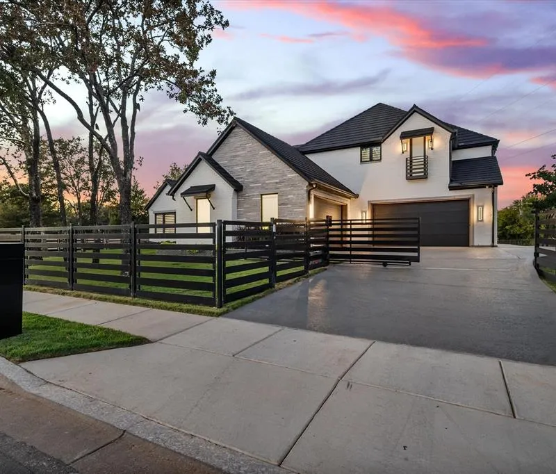 9017 Rumfield Road, North Richland Hills TX 76182