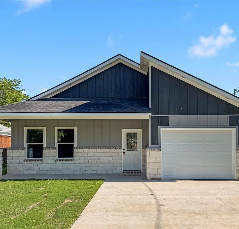 1326 Oneal Street, Greenville TX 75401