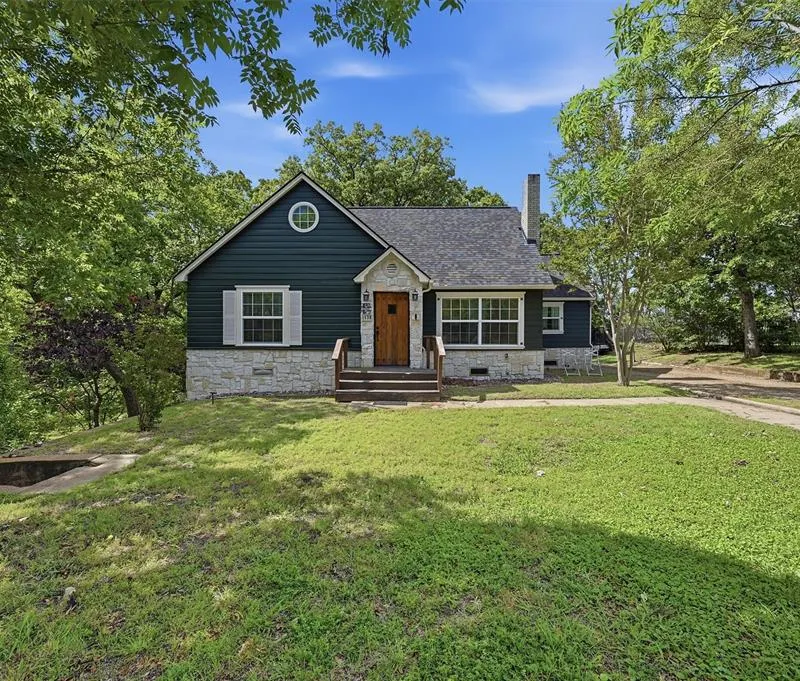 1630 W Crawford Street, Denison TX 75020