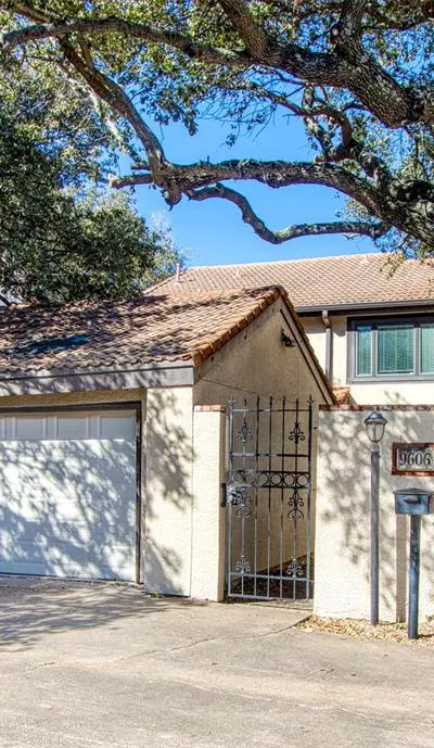 9606 Glenacre, Dallas TX 75243 - Photo 2