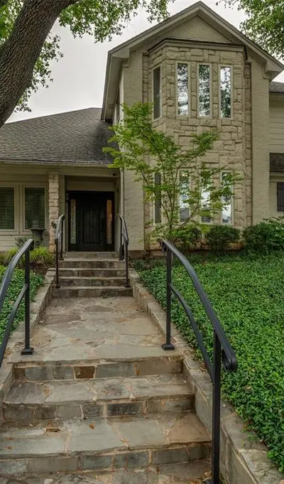 1411 Clubview Court, Arlington TX 76013 - Photo 2