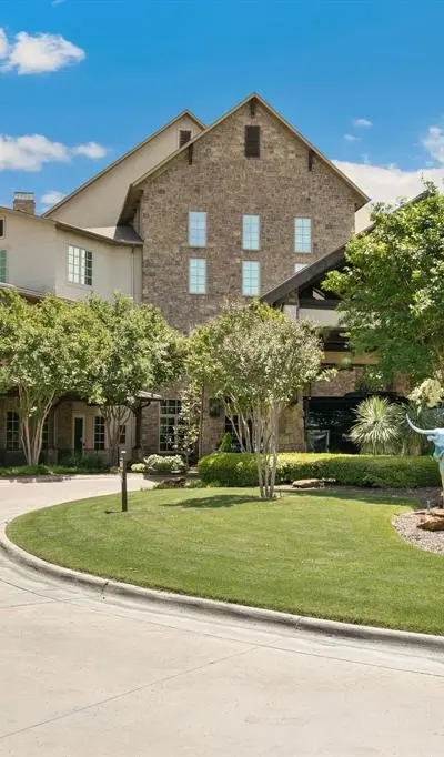 301 Watermere Drive # 212, Southlake TX 76092