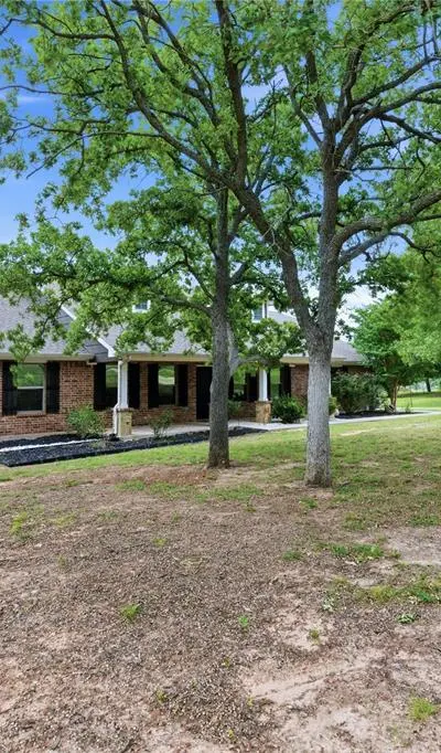 108 La Arroya Drive, Weatherford TX 76088