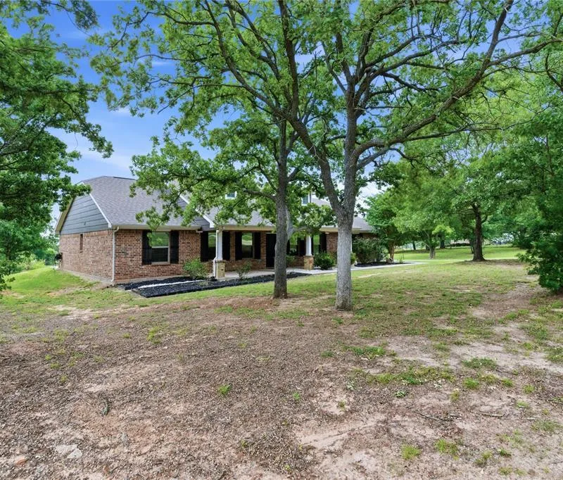 108 La Arroya Drive, Weatherford TX 76088