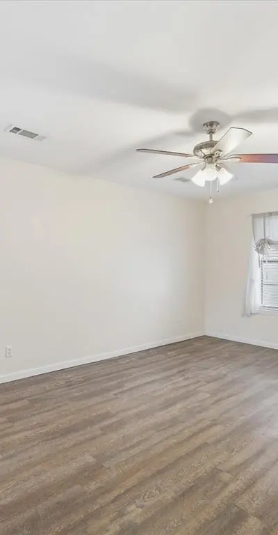 308 Oakwood Street, Chico TX 76431 - Photo 5