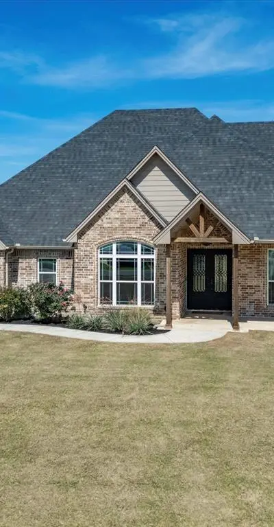 105 Carls Court, Boyd TX 76023 - Photo 2