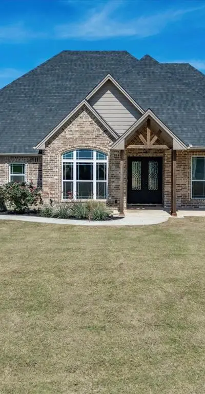 105 Carls Court, Boyd TX 76023 - Photo 3