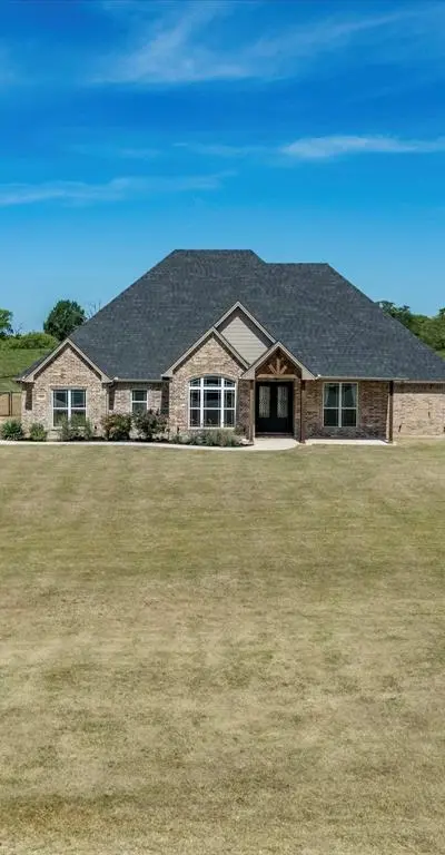 105 Carls Court, Boyd TX 76023 - Photo 4