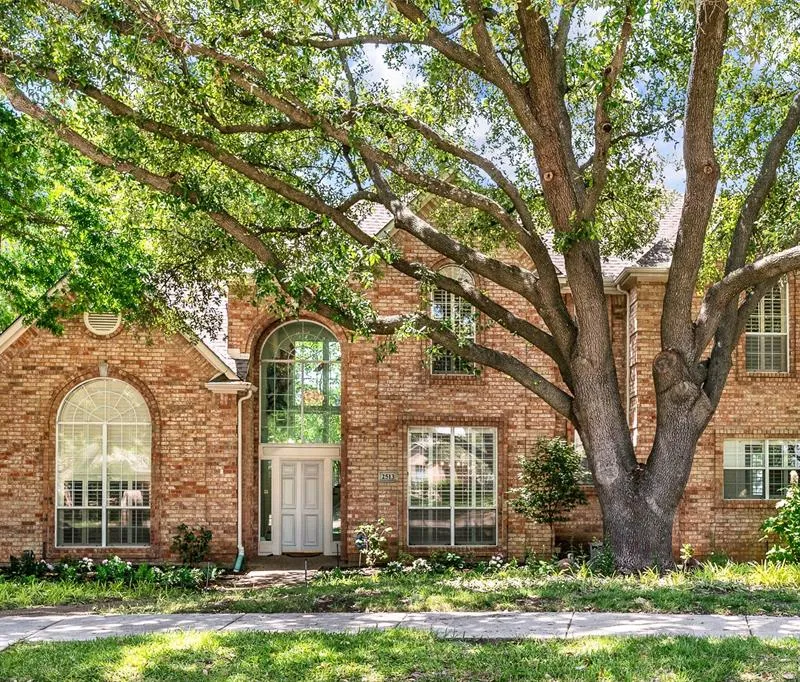 2513 Parkhurst Court, Plano TX 75093