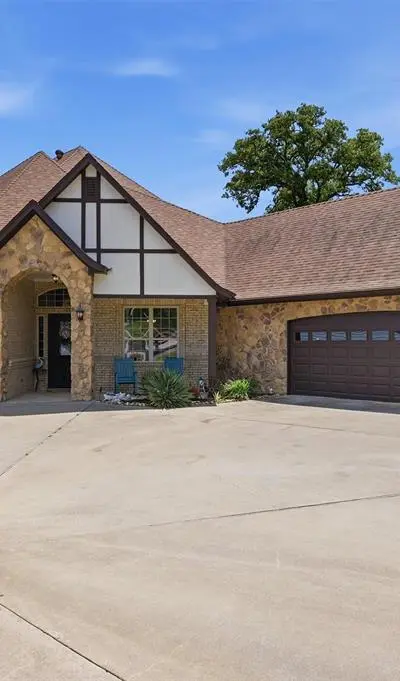 1211 Kiowa Drive W, Lake Kiowa TX 76240 - Photo 2