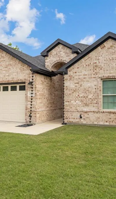 2808 Binyon, Fort Worth TX 76133 - Photo 3
