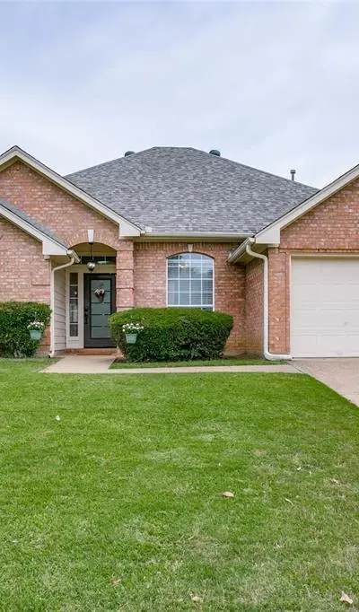 5217 Shadow Glen Drive, Grapevine TX 76051