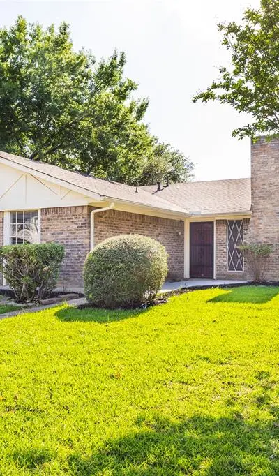 3313 Knights Haven Lane, Garland TX 75044 - Photo 3