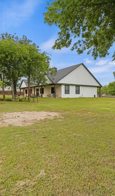 5509 County Road 1022, Joshua TX 76058 - Photo 2